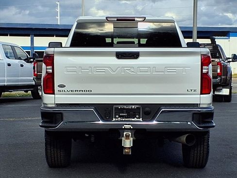 Used 2023 Chevrolet Silverado 2500 LTZ w/ LTZ Convenience Package image 5