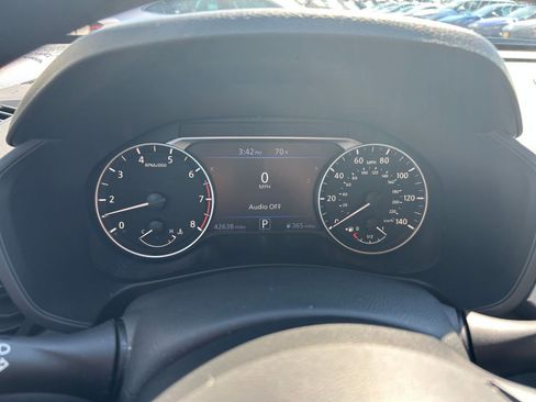 Used 2025 Nissan Altima 2.5 SV FWD image 35
