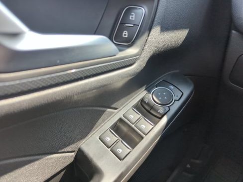 Certified 2025 Ford Escape ST-Line AWD/4WD image 29