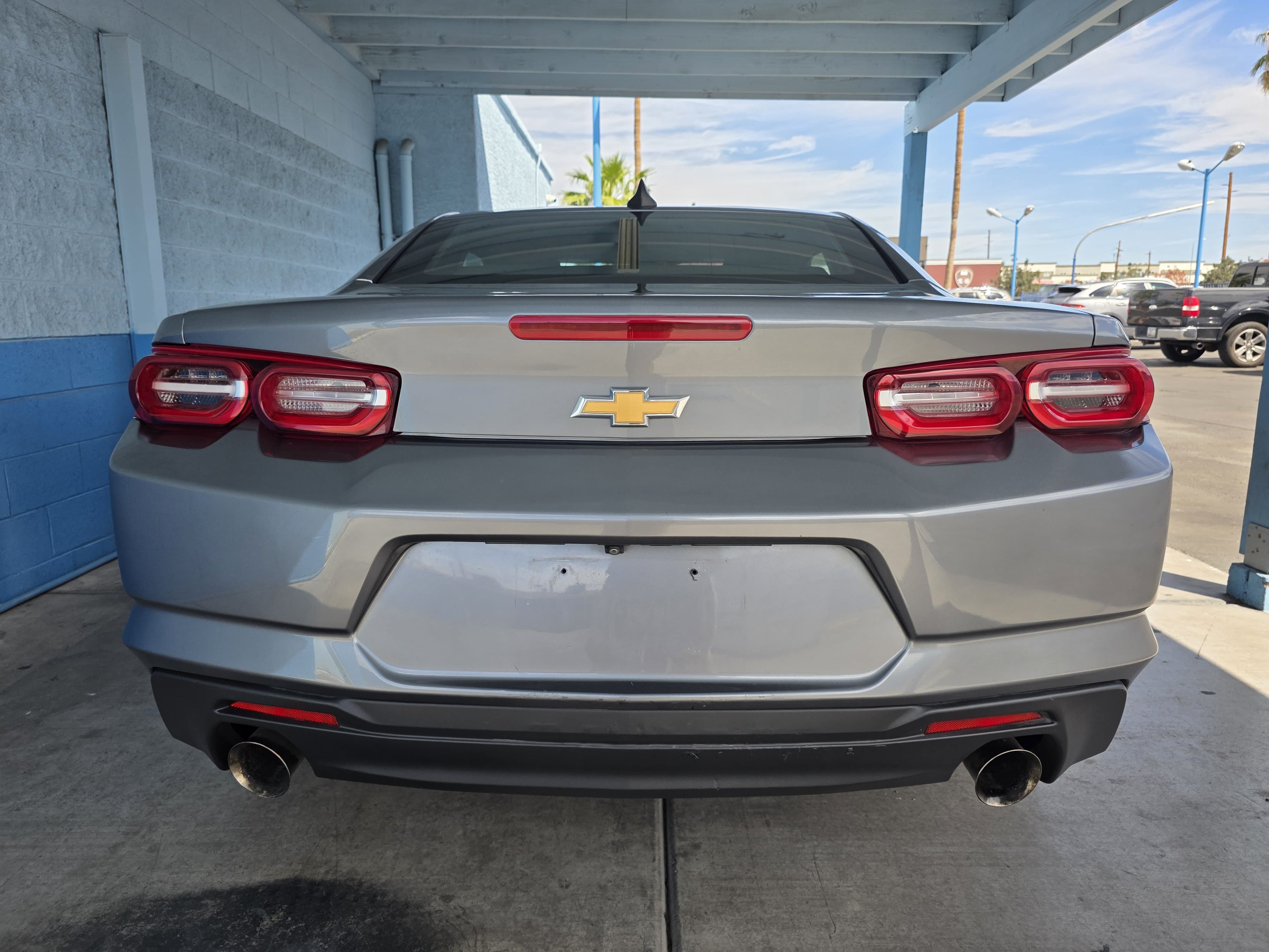 Used 2020 Chevrolet Camaro LT RWD image 4