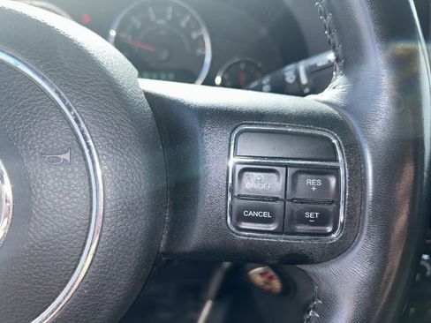 Used 2018 Jeep Wrangler Unlimited Sport AWD/4WD image 11