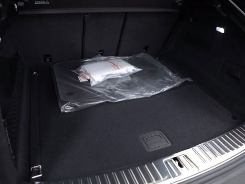 Certified 2026 Porsche Cayenne S AWD/4WD image 37