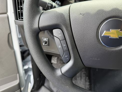 New 2026 Chevrolet Express 2500 RWD image 15