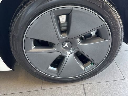 Used 2023 Tesla Model 3 Standard Range RWD image 15