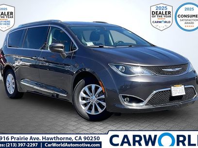 Used 2019 Chrysler Pacifica Touring-L