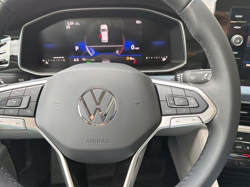 New 2026 Volkswagen Jetta SE FWD image 11