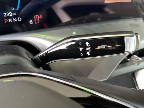 New 2026 Cadillac Vistiq Luxury image 20