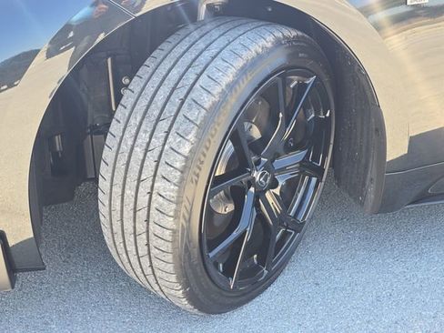 Used 2025 Lexus IS 500 image 32