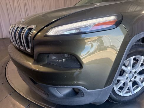Used 2015 Jeep Cherokee Latitude w/ Trailer Tow Group FWD image 9