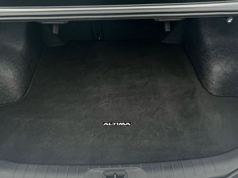 Used 2024 Nissan Altima 2.5 SR image 12