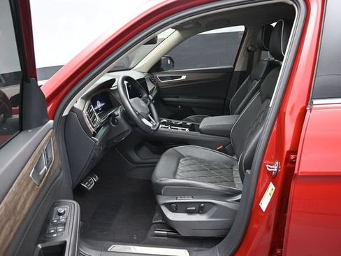 Used 2024 Volkswagen Atlas SEL Premium R-Line AWD/4WD image 9