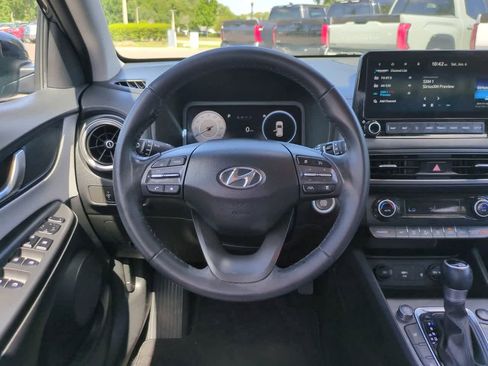Used 2023 Hyundai Kona Limited AWD/4WD image 15