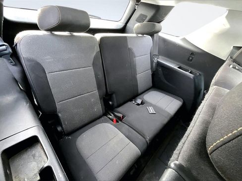 Used 2021 Chevrolet Traverse LS w/ LPO, Floor Liner Package image 28