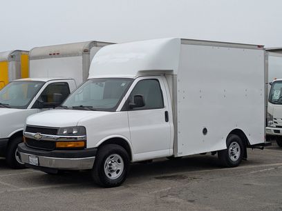 Used 2015 Chevrolet Express 3500 w/ Chrome Appearance Package