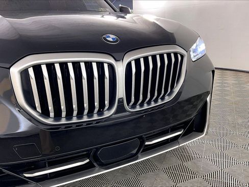 Certified 2025 BMW X5 xDrive40i w/ Premium Package AWD/4WD image 12