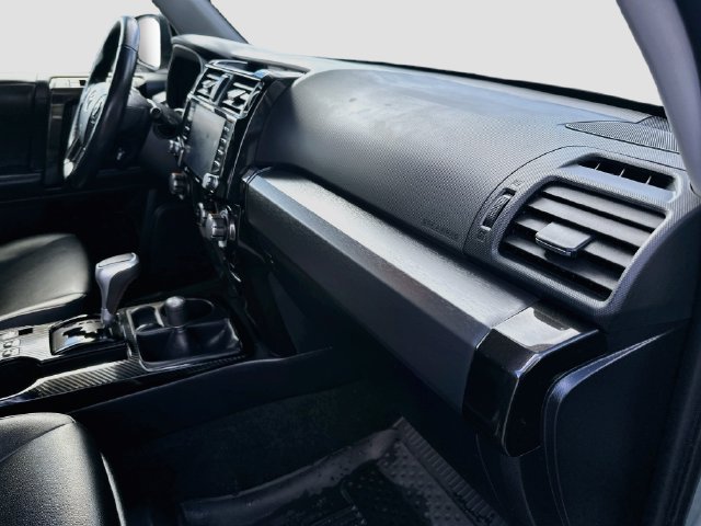 Used 2023 Toyota 4Runner TRD Off-Road Premium w/ Off Road Premium Plus Package AWD/4WD image 32