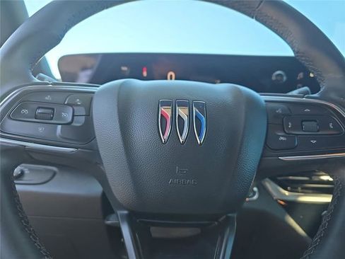 Used 2024 Buick Envista Sport Touring w/ Convenience II Package image 20