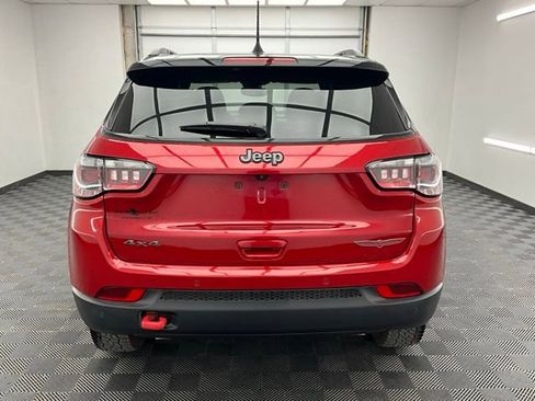 Used 2025 Jeep Compass Trailhawk AWD/4WD image 22
