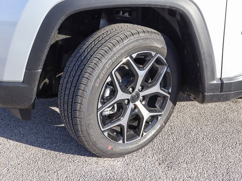 New 2026 Jeep Compass Limited image 12