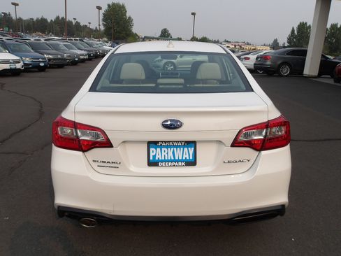 Used 2019 Subaru Legacy 2.5i Premium image 4
