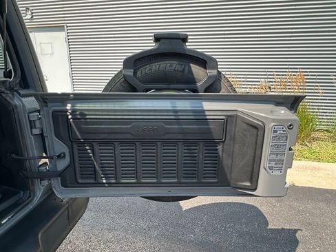 Used 2021 Jeep Wrangler Sport AWD/4WD image 21
