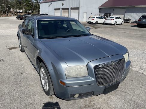 Used 2006 Chrysler 300 Touring image 7