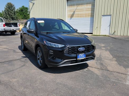 Certified 2025 Ford Escape ST-Line AWD/4WD image 14
