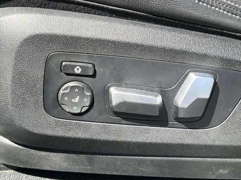 Used 2022 BMW X5 xDrive40i w/ Premium Essential Package image 23
