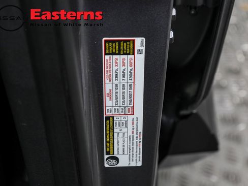 Used 2022 Nissan Rogue SV AWD/4WD image 34