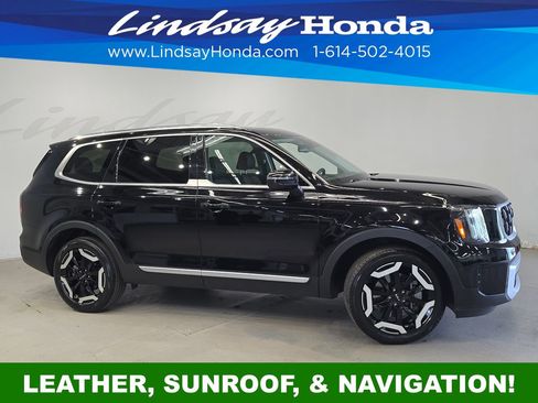 Used 2023 Kia Telluride EX w/ EX Captain's Chair Package FWD image 3