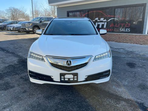 Used 2016 Acura TLX image 2