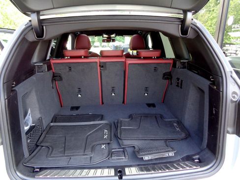 Used 2024 BMW X3 M40i w/ Premium Package image 18