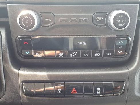 Used 2024 RAM ProMaster 2500 image 28