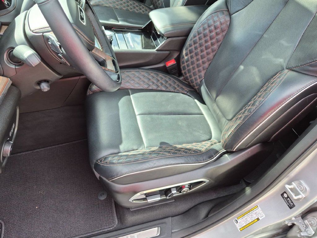 Used 2024 Jeep Grand Cherokee L Summit w/ High Altitude Package AWD/4WD image 32