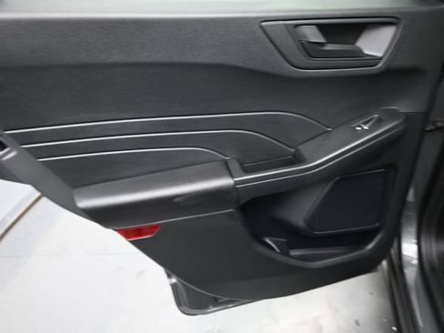 Used 2025 Ford Escape Active AWD/4WD image 13