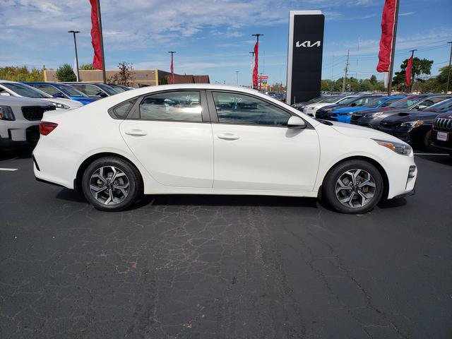 Used 2021 Kia Forte LXS FWD image 2