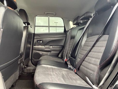 Used 2025 Mitsubishi Outlander Sport AWD image 20