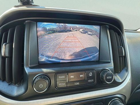 Used 2016 GMC Canyon SLE w/ SLE Convenience Package image 25