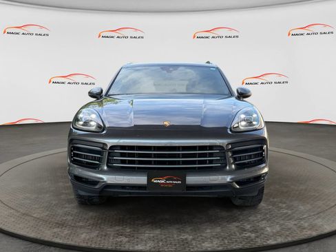 Used 2019 Porsche Cayenne AWD/4WD image 3