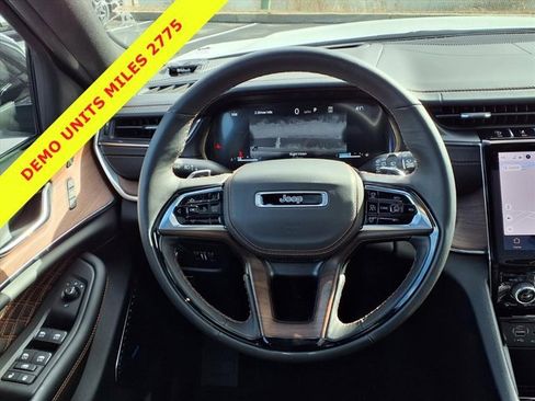 New 2025 Jeep Grand Cherokee L Summit w/ Advanced Protech Group IV image 14