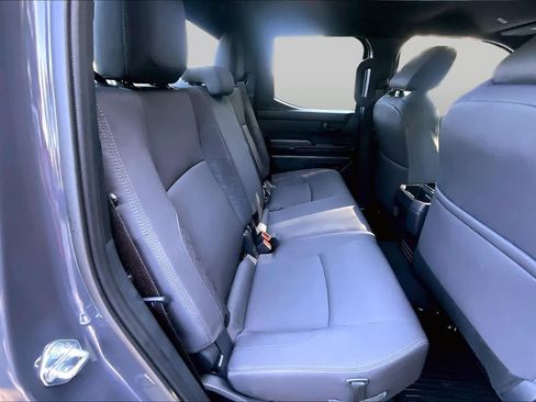 Certified 2026 Toyota Tacoma SR5 AWD/4WD image 18
