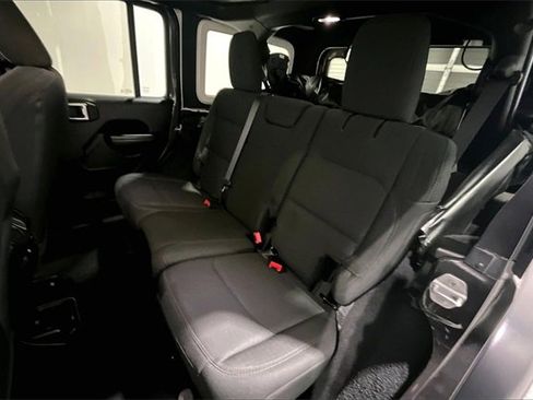 Used 2020 Jeep Wrangler Unlimited Sport image 22