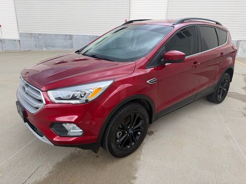 Used 2019 Ford Escape SEL AWD/4WD image 7