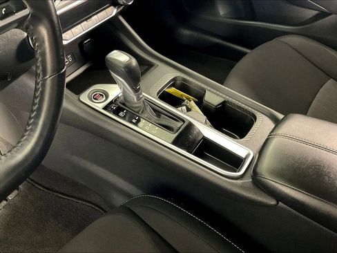 Used 2021 Nissan Sentra SV image 19