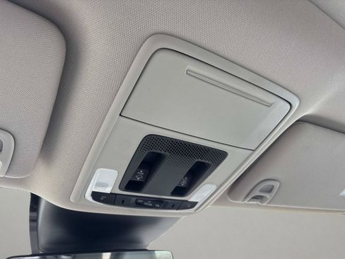 Used 2023 Honda Pilot Touring image 33
