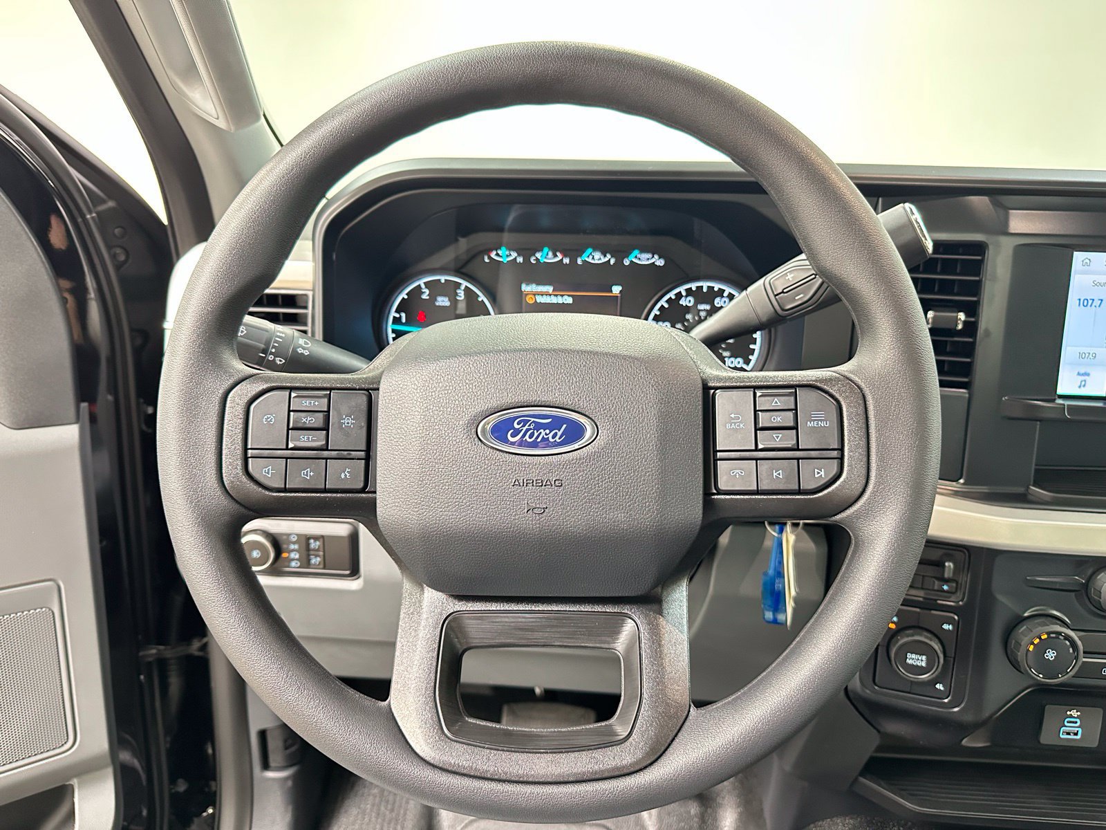 New 2025 Ford F350 XL w/ XL Chrome Package AWD/4WD image 18