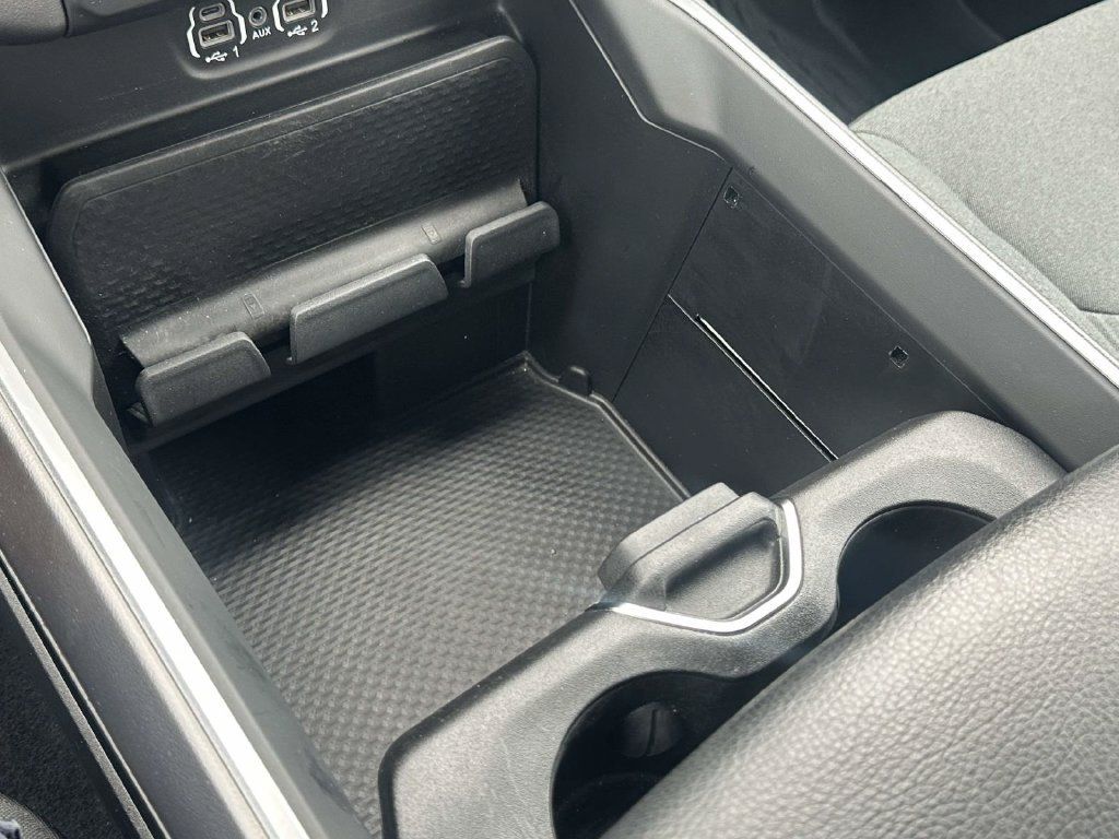Used 2024 RAM 1500 Big Horn AWD/4WD image 28