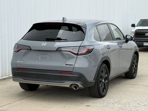 Used 2023 Honda HR-V Sport image 4