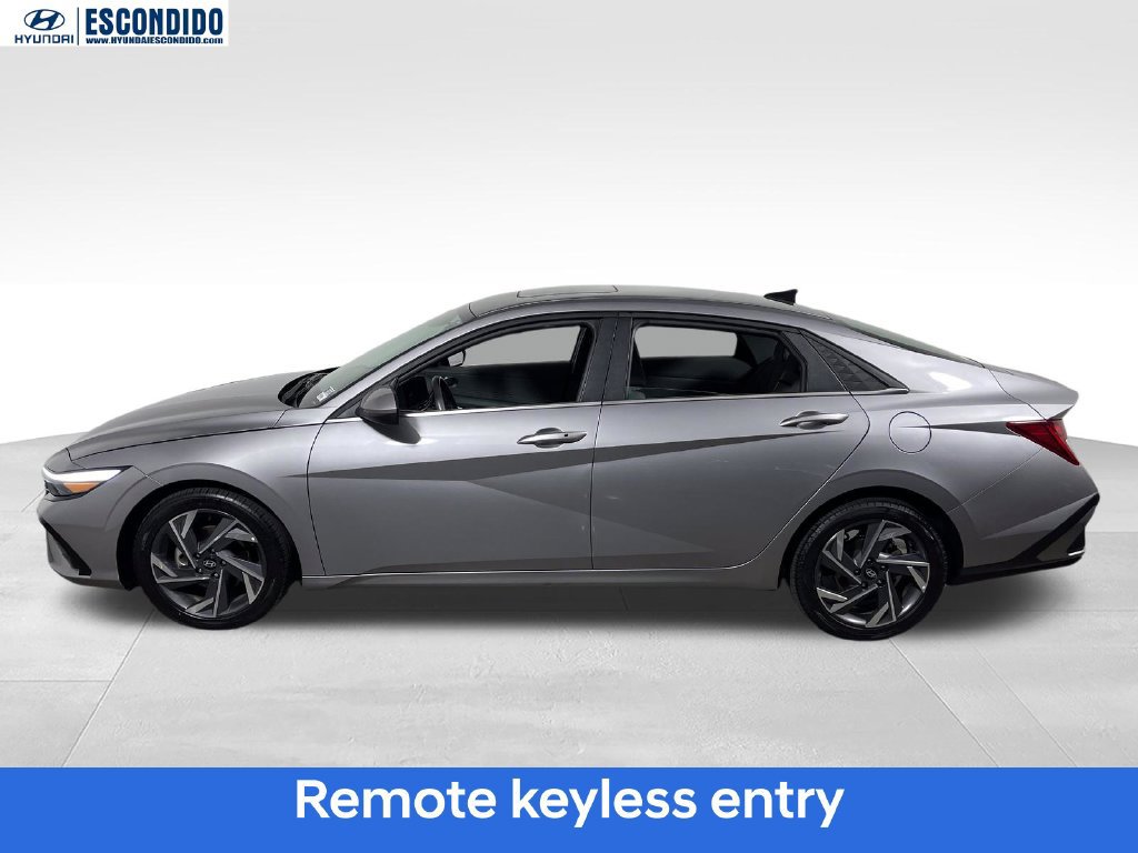 Certified 2025 Hyundai Elantra SEL FWD image 6
