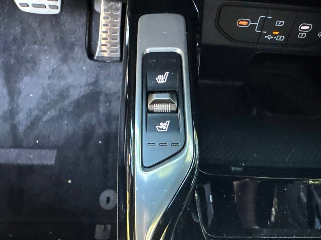 Used 2025 Kia Sorento SX AWD/4WD image 18